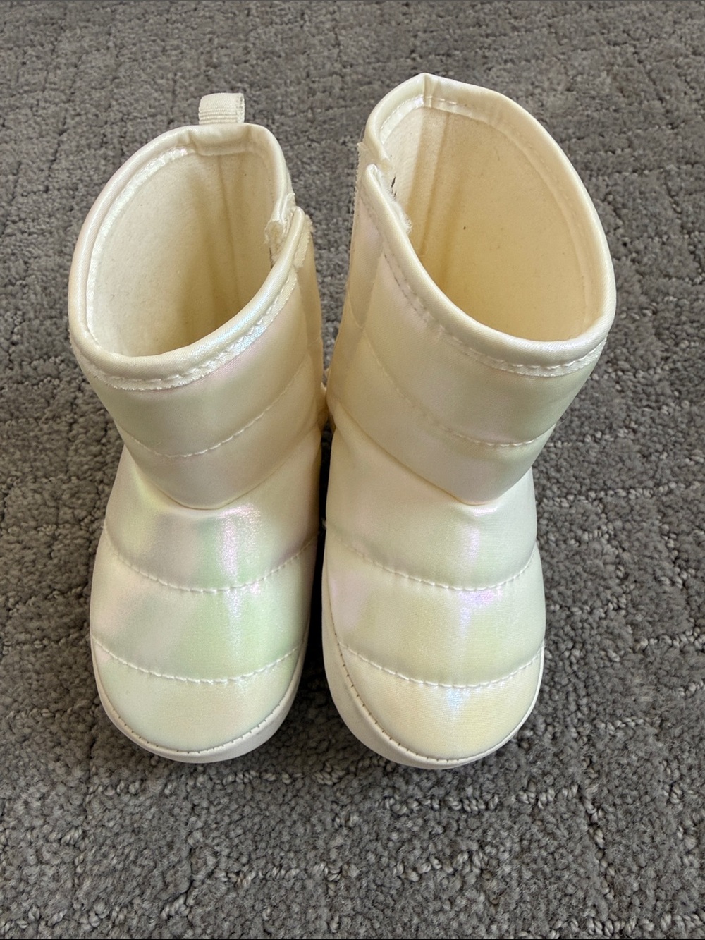 Old Navy Iridescent Cream Kids Puffer Boots